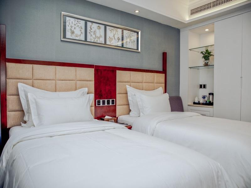 Chengdu Theme Hotel Exterior photo